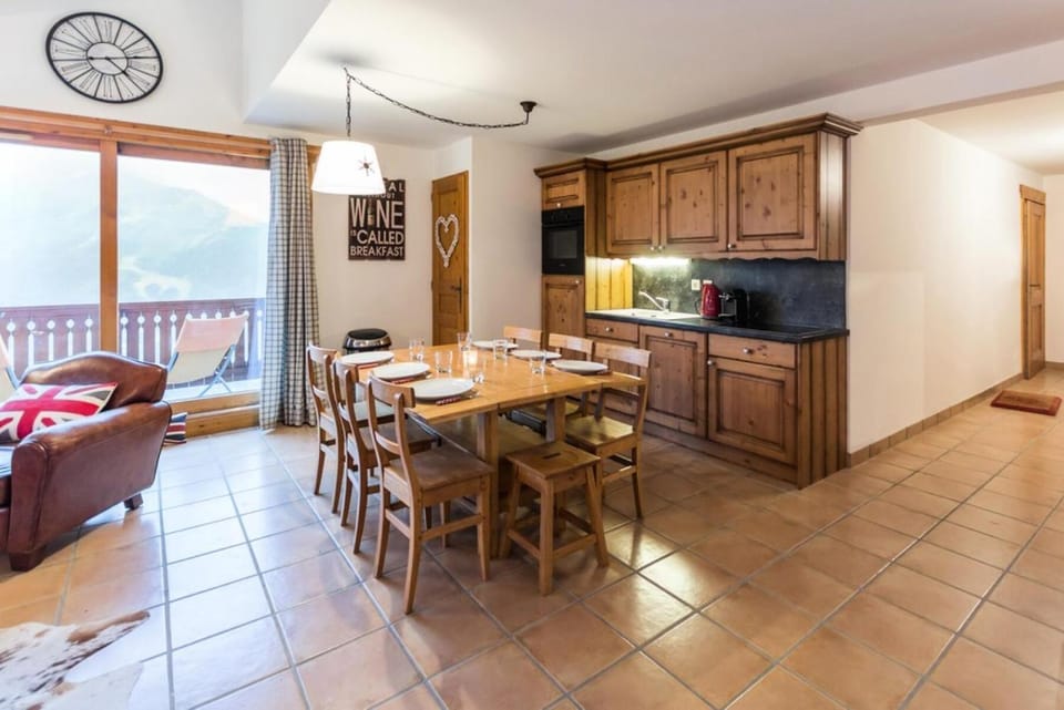 Le Chalet Des Eucherts - Appartement de 5 pièces de 110 m2 pour 8 personnes MAE-7784 Apartment in Montvalezan