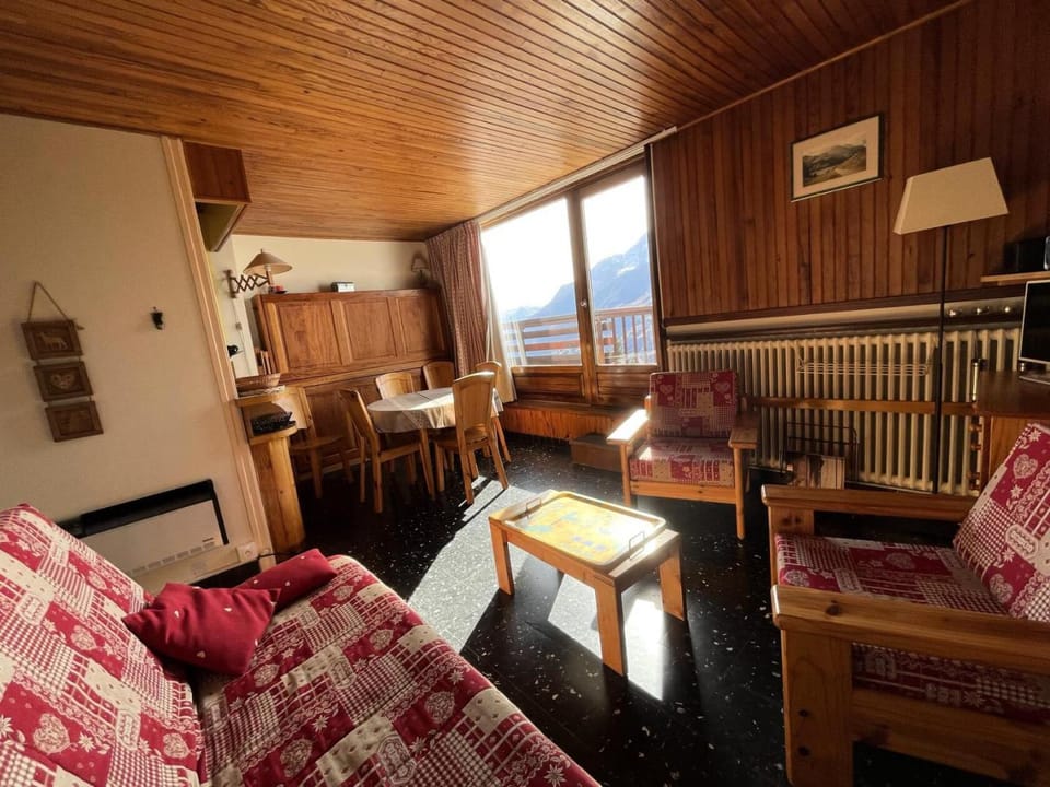 Résidence Les Chavonnes - Appartement 2 pièces de 43m² pour 5/6 personnes MAE-7824 Apartment in Montvalezan