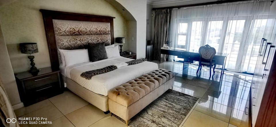 Mix Guesthouse Bed and Breakfast in Port Elizabeth