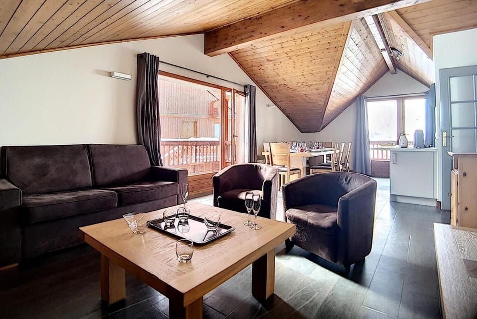 Résidence Les Cristaux - Appartement spacieux & rénové · Proche des pistes · Balcon · Sauna · Hammam · WIFI MAE-9894 Apartment in Les Allues