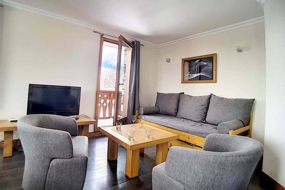 Résidence Les Cristaux - Appartement spacieux & rénové · Proche des pistes · Balcon · Sauna · Hammam · WIFI MAE-0014 Apartment in Les Allues