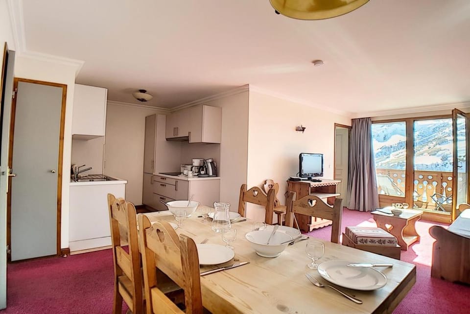 Résidence Les Cristaux - Appartement spacieux & rénové · Proche des pistes · Sauna · Hammam · WIFI · Balcon MAE-0534 Apartment in Les Allues