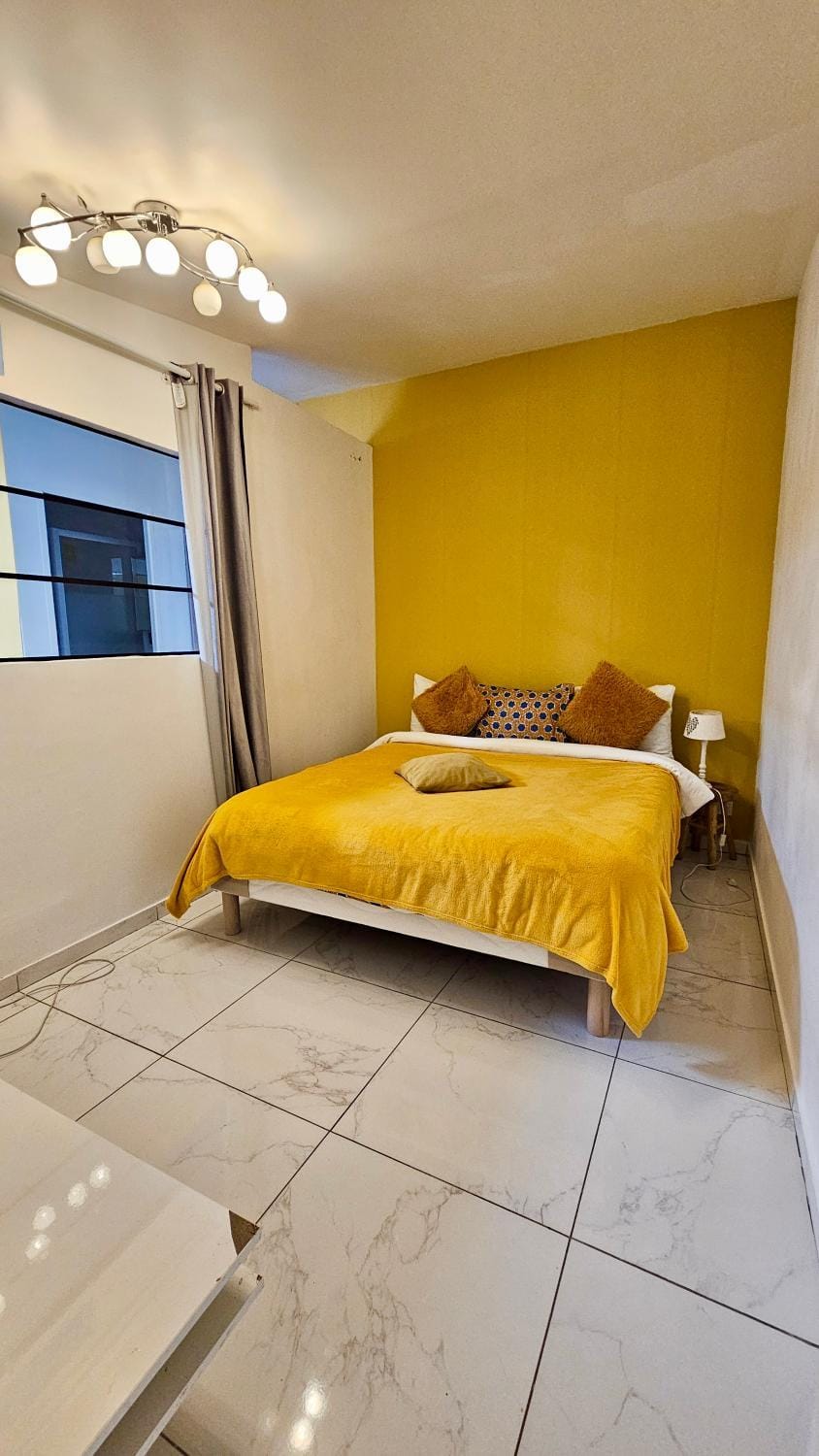 Bed, TV and multimedia, Bedroom, heating