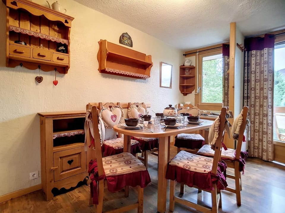 Résidence Boedette A - Appartement confortable · Départ et retour skis aux pieds · Balcon MAE-1004 Apartment in Les Allues