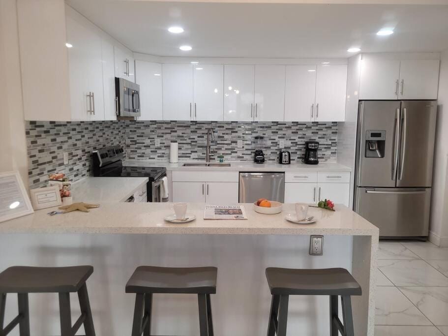 Kitchen or kitchenette