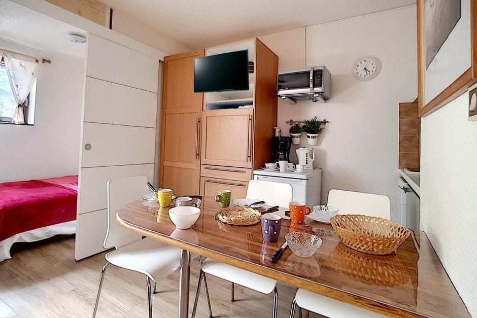 Résidence Ski Soleil - Appartement lumineux · Départ ski aux pieds · Terrasse MAE-1054 Apartment in Les Allues