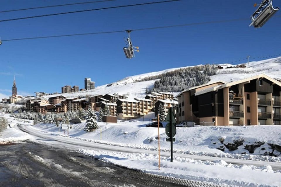Résidence Asters A2 - Studio cabine agréable · Proche des pistes · Balcon · Parking extérieur MAE-1364 Cabin in Les Allues