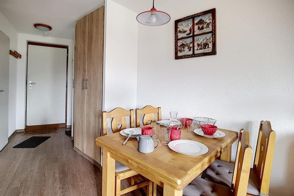Résidence Necou - Appartement moderne et lumineux · Proche des pistes · Balcon MAE-1414 Apartment in Les Allues