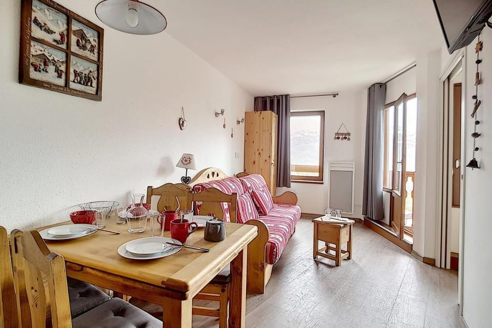 Résidence Necou - Appartement moderne et lumineux · Proche des pistes · Balcon MAE-1414 Apartment in Les Allues