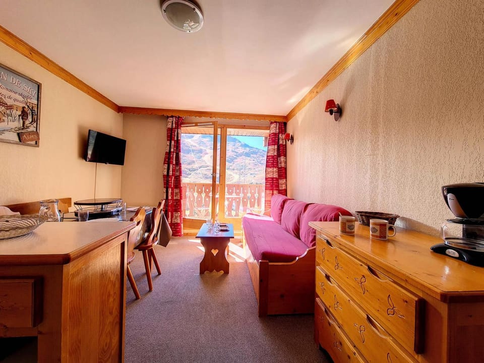Résidence Valmonts A - Appartement classique · Départ ski aux pieds · Balcon MAE-1554 Apartment in Les Allues
