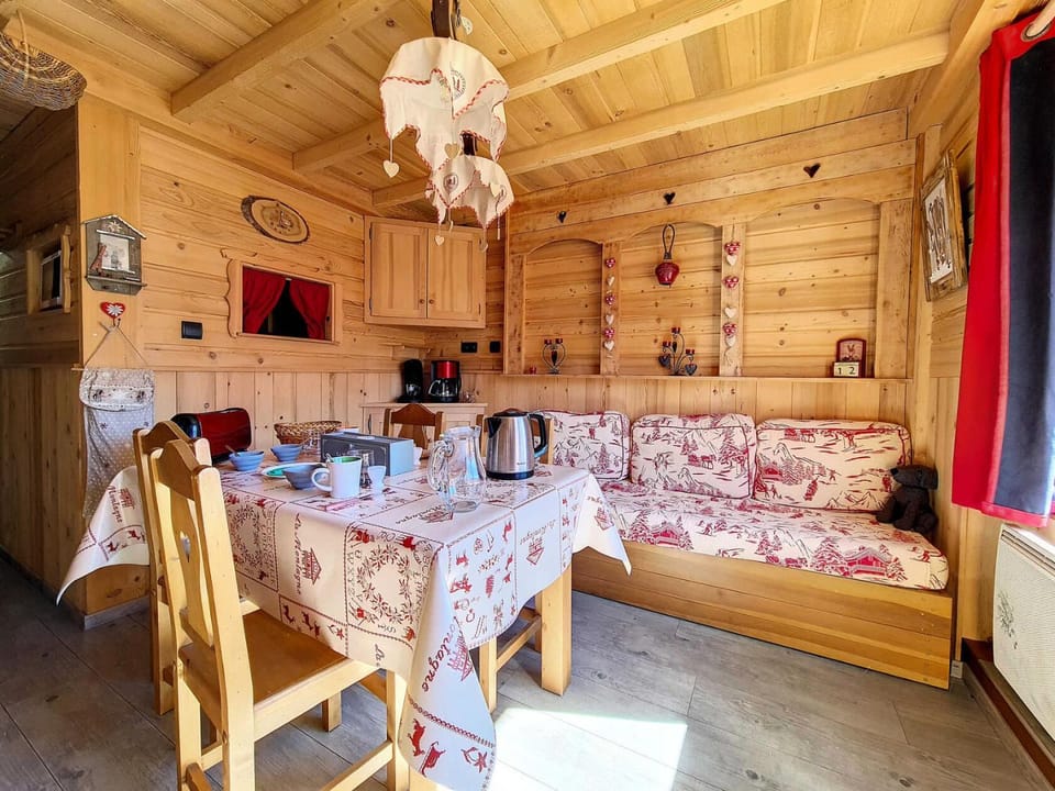 Résidence Necou - Appartement agréable · Proche des pistes · Balcon MAE-1634 Apartment in Les Allues