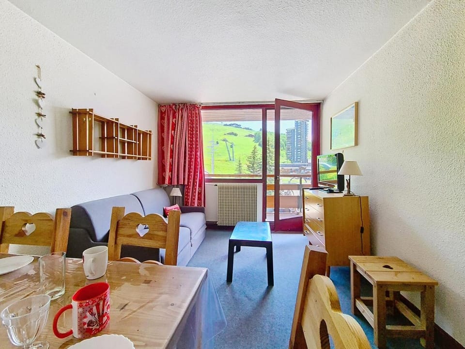 Résidence Vanoise - Appartement lumineux · Centre station · Balcon MAE-2214 Apartment in Les Allues