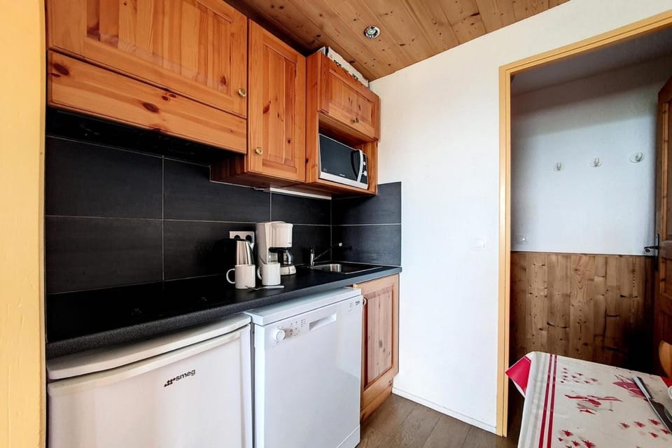 Résidence Median - Appartement confortable · Proche des pistes · Balcon est MAE-2524 Apartment in Les Allues
