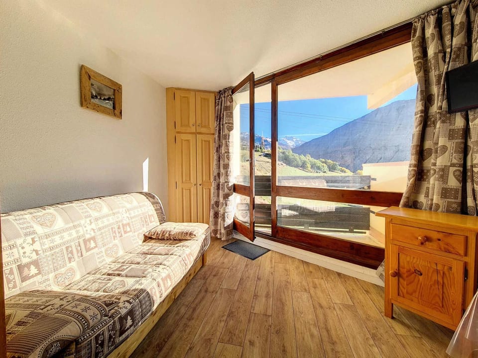 Résidence Caron - Studio lumineux · Départ et retour skis aux pieds · Balcon MAE-2734 Apartment in Les Allues