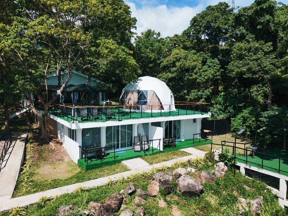 Property building, Day, Natural landscape, Garden