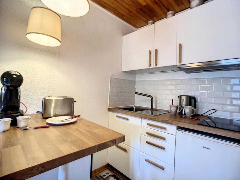 Résidence Merisiers - Appartement Ensoleillé au Cœur du Plateau MAE-4554 Apartment in Les Allues