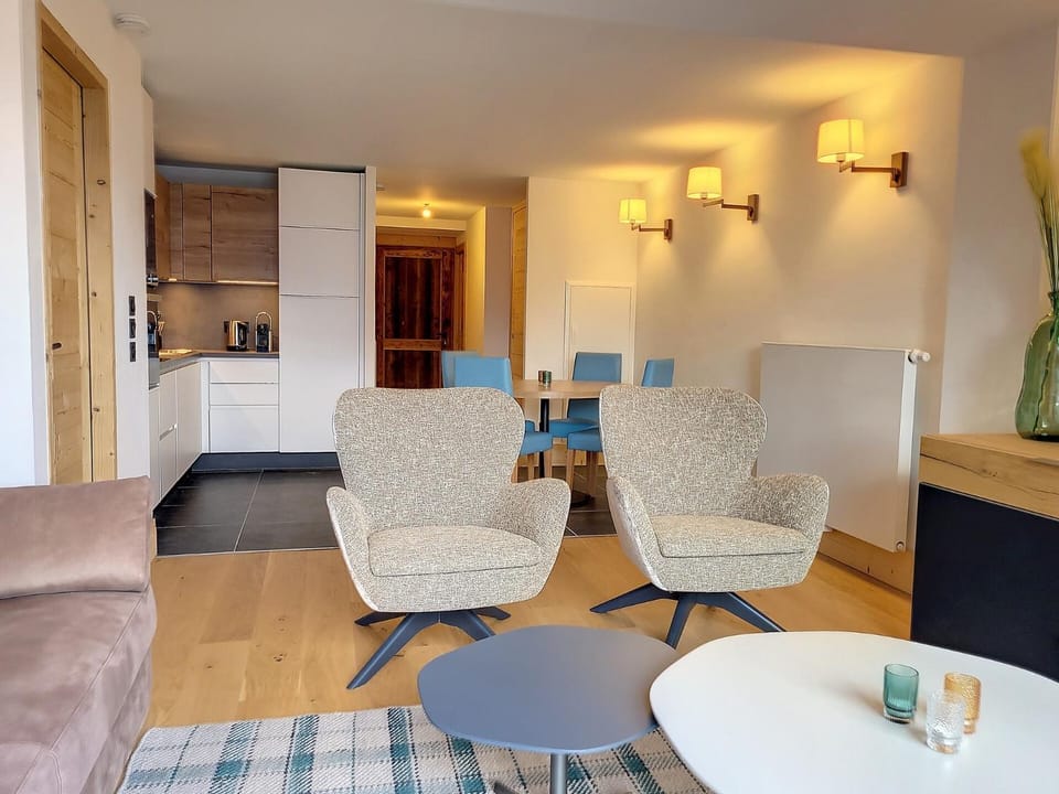 Résidence Diamant Des Cimes - Appartement lumineux · Billard · Spa · Vue face à la vallée MAE-7514 Apartment in Montvalezan