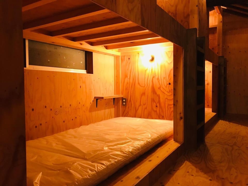 Bed, bunk bed