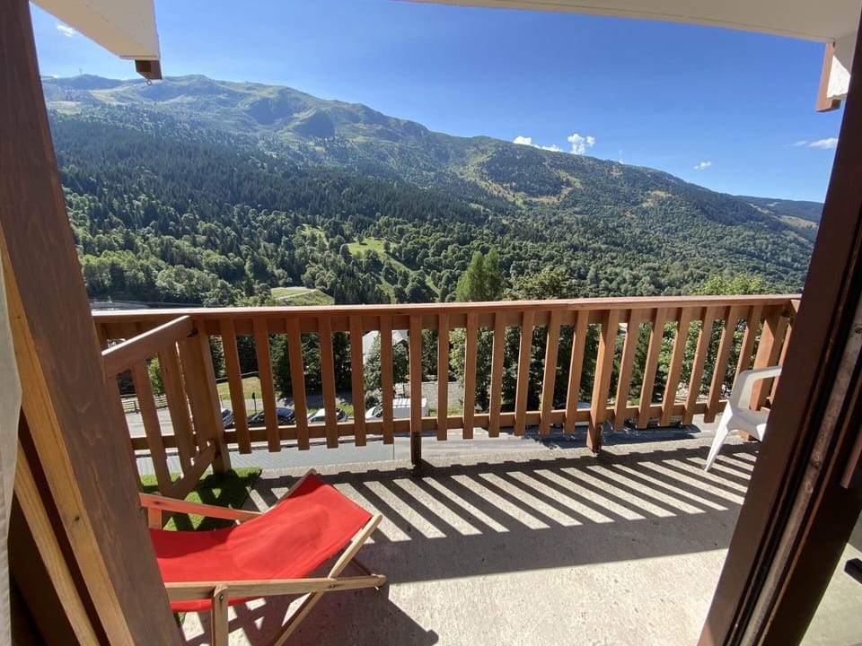 Résidence Le Genevrier - Studio pour 4 personnes en plein centre de Méribel dans une résidence calme MAE-7141 Apartment in Les Allues
