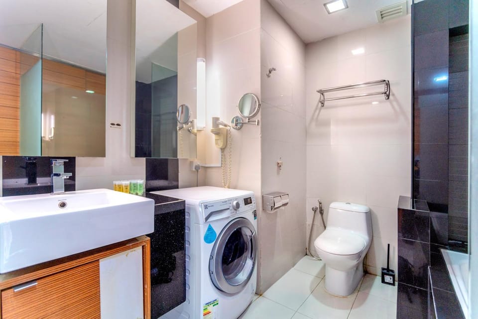 Toilet, Bathroom
