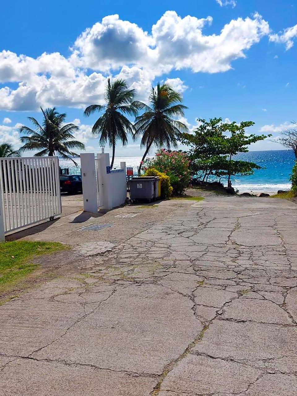 Property building, Nearby landmark, Sea view