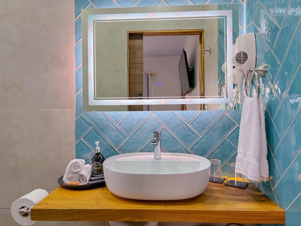 Bathroom, towels