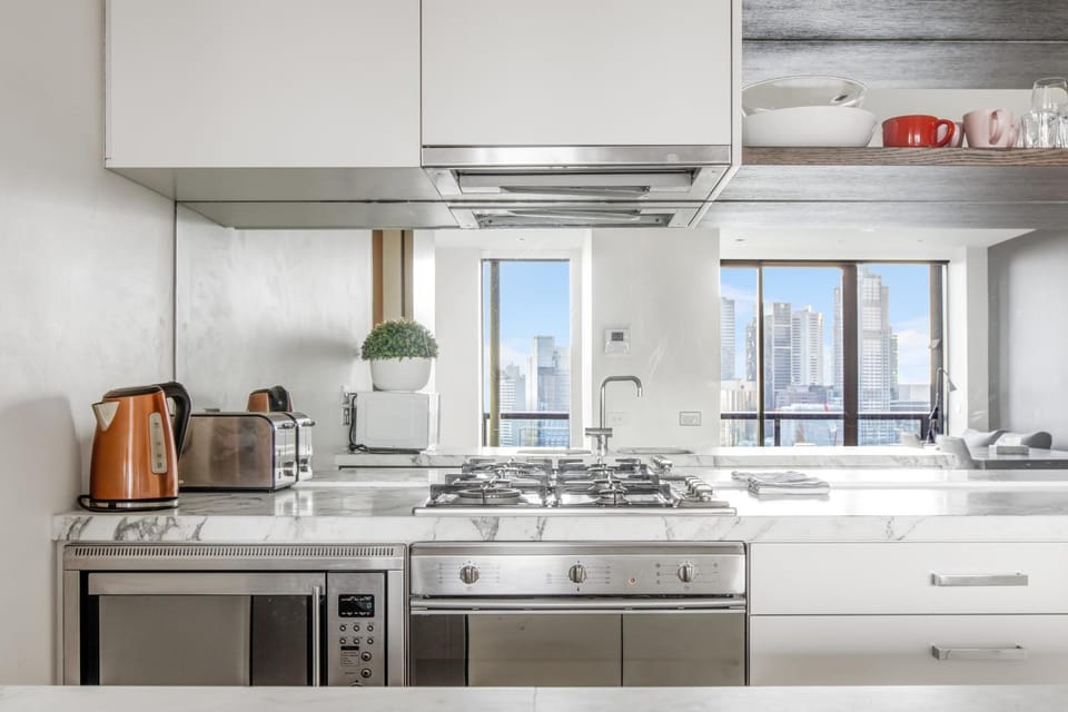 microwave, oven, stove, toaster, kitchen