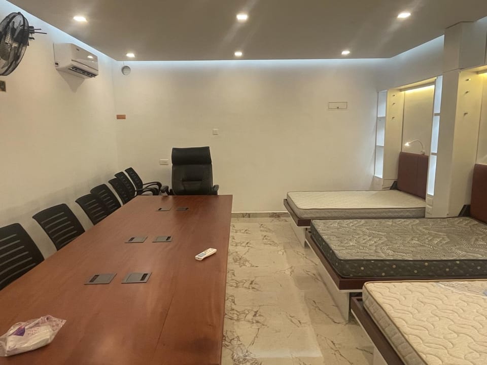 Photo of the whole room, Bedroom, air conditioner