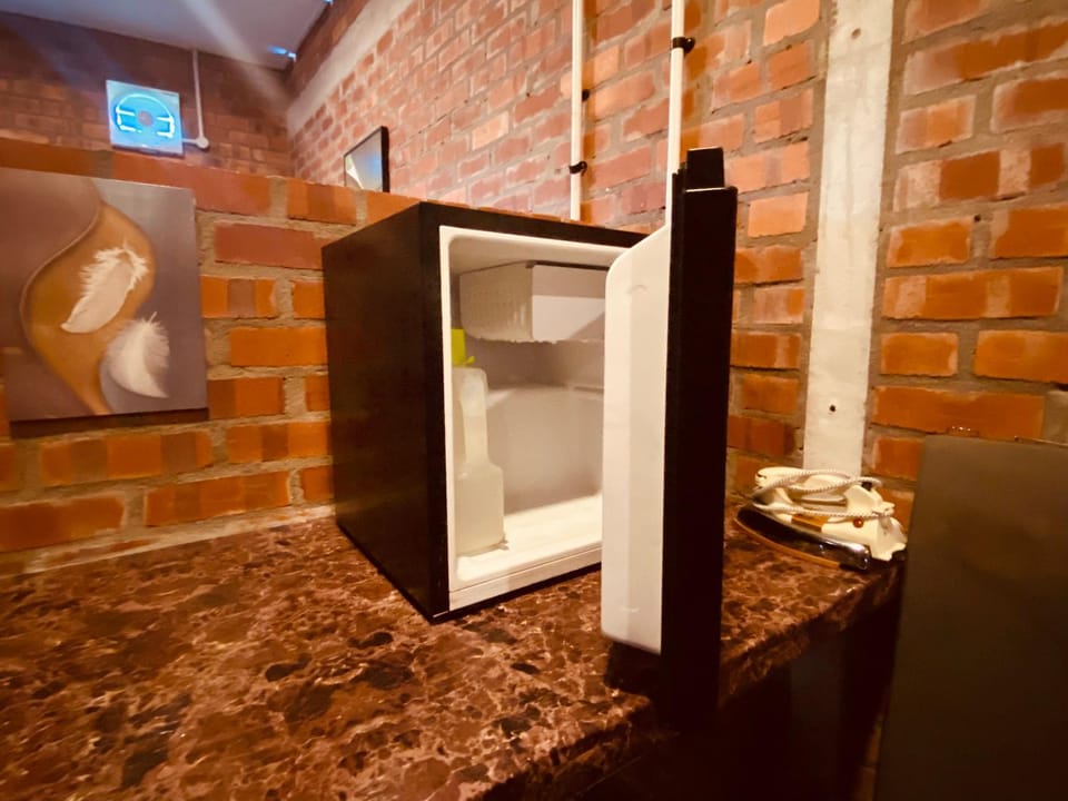 Kitchen or kitchenette, kitchen