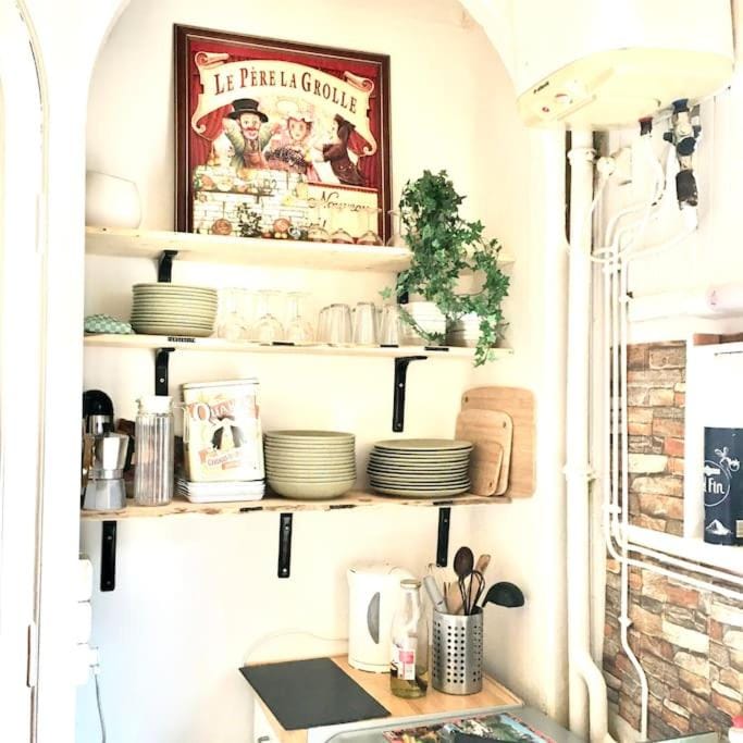 Hyper centre dans ancien palace face aux thermes Apartment in Auvergne-Rhône-Alpes