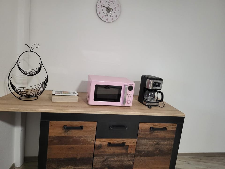 Coffee/tea facilities, kitchen