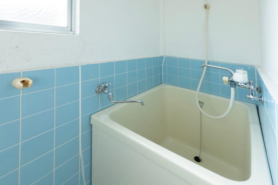 Bathroom, Bath