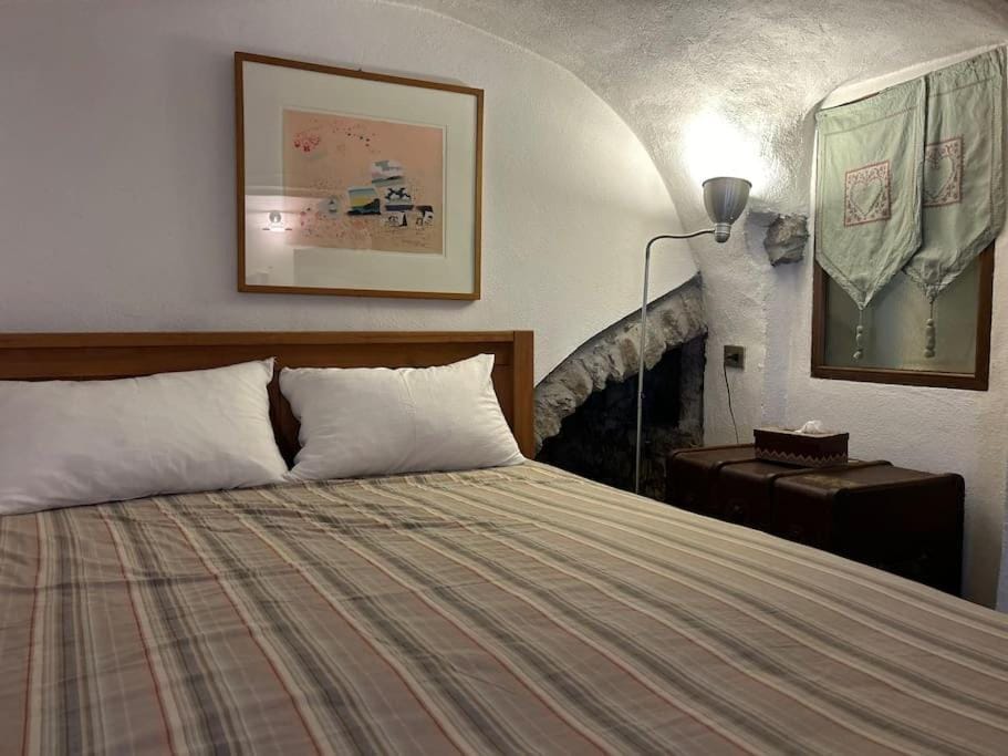 Casa Azul Apricale Apartment in Liguria