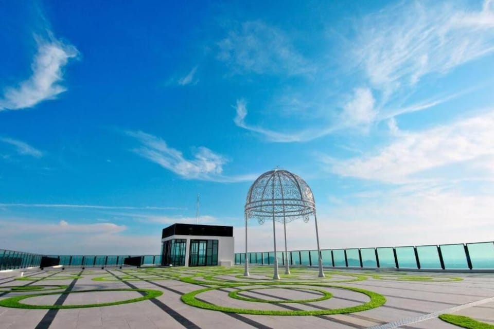 Nearby landmark