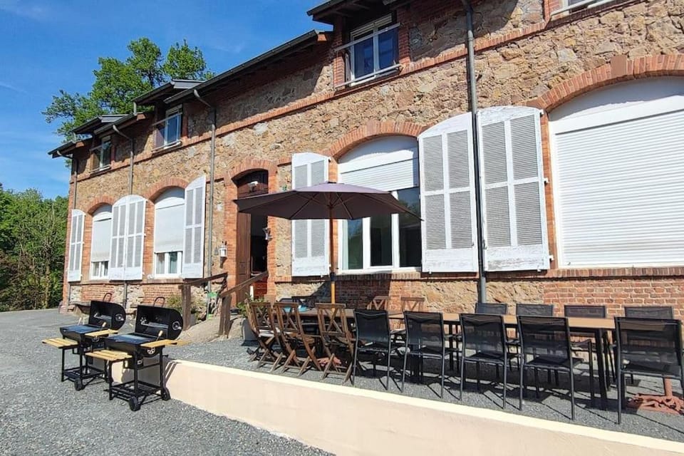 Grande maison familiale la bastide du puech House in Occitanie