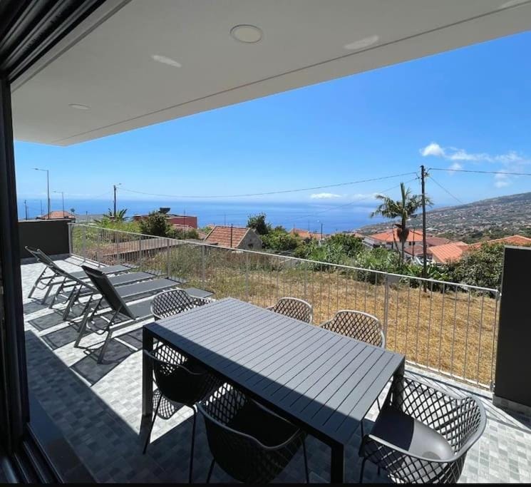 Natural landscape, View (from property/room), Balcony/Terrace, Mountain view