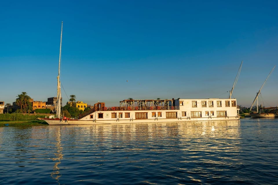 Princess Farida Luxury Dahabiya Nile Cruise, Every Monday from Luxor to Aswan 4 nights and Every Friday from Aswan to Luxor 3 nights Hotel in Luxor