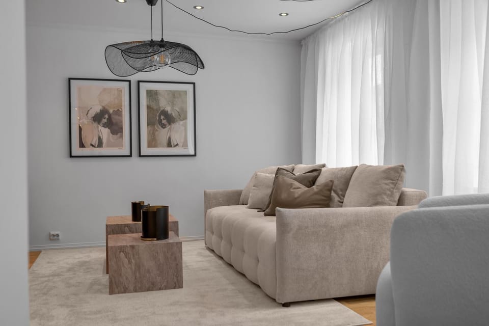 Living room, Decorative detail, Seating area