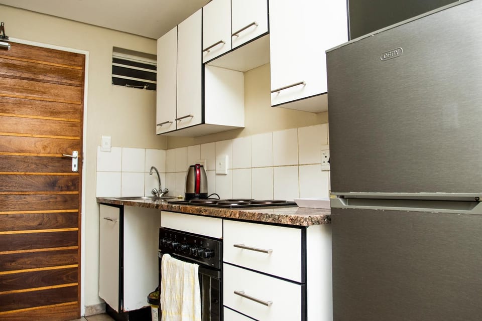 Mbizo Cozy Retreat 409 Bed and Breakfast in Pretoria