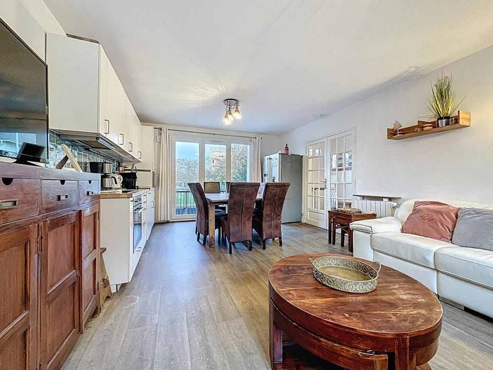 Kitchen or kitchenette, Living room, Dining area, dishwasher, oven, stove