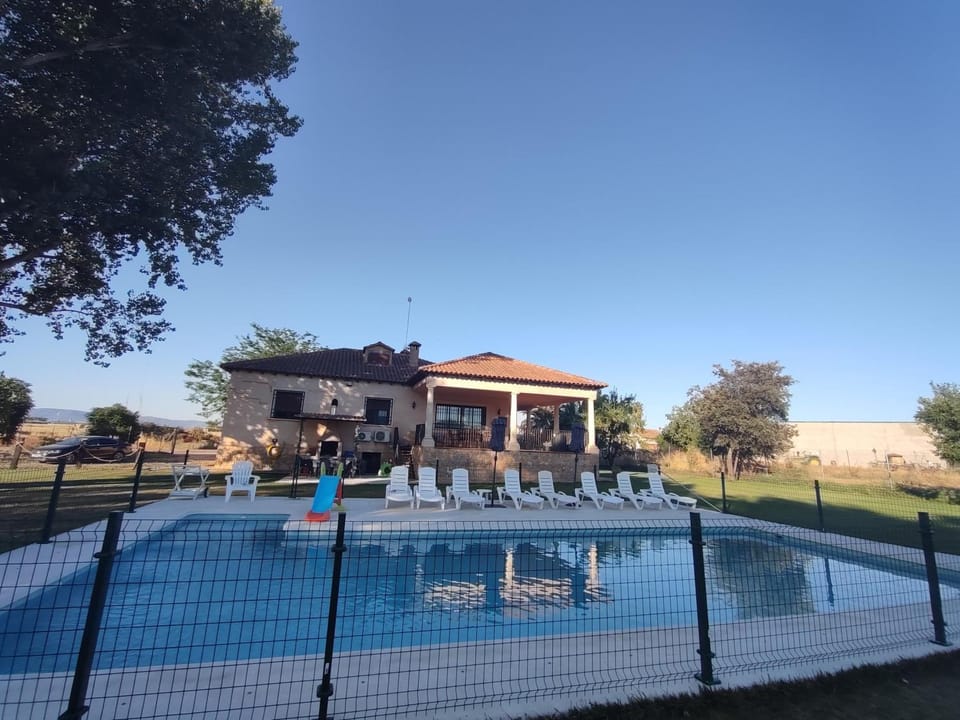 Aldea de Cabañeros House in Castile-La Mancha