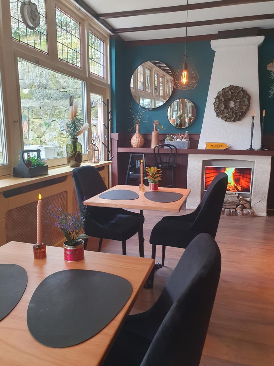 Restaurant/places to eat