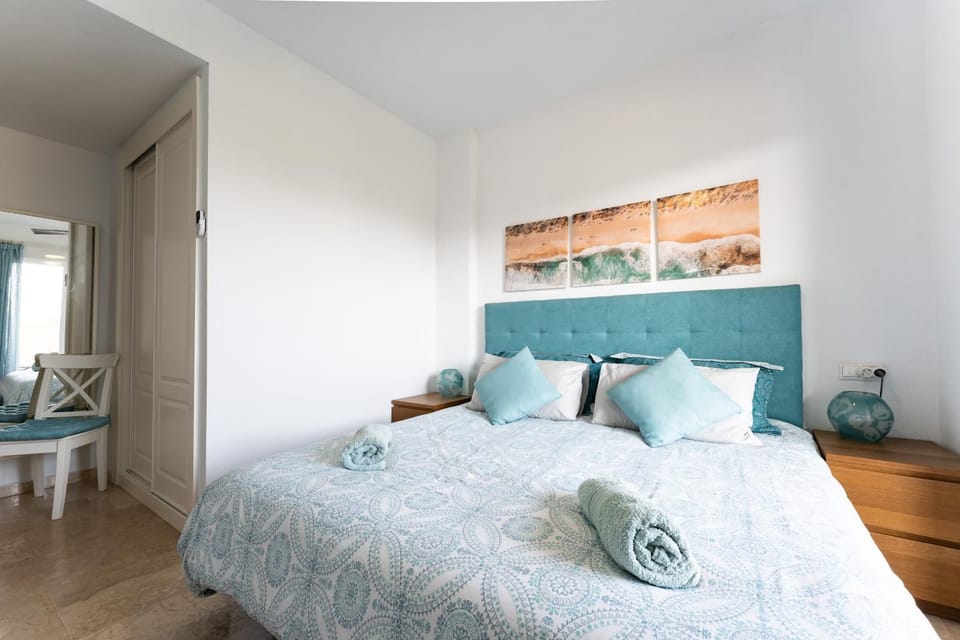 Living room, Bedroom