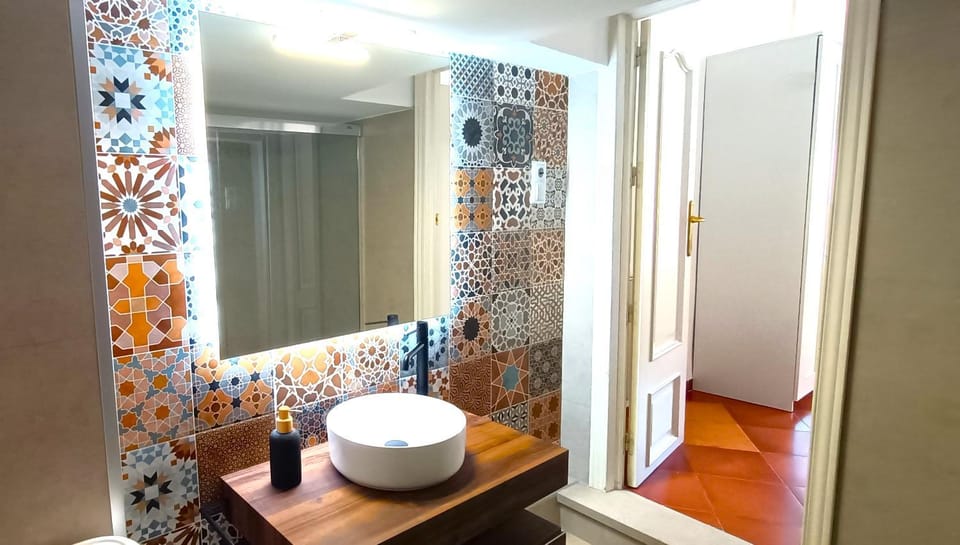 Casa Taracea del Chapiz House in Granada