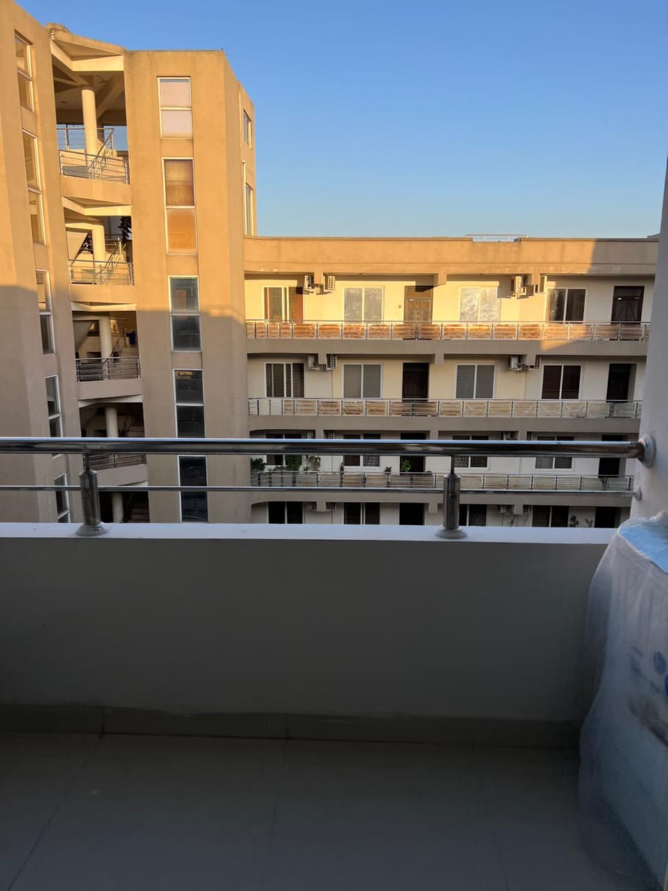 Property building, Balcony/Terrace