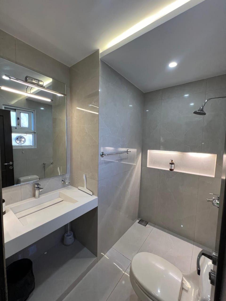 Shower, Bathroom