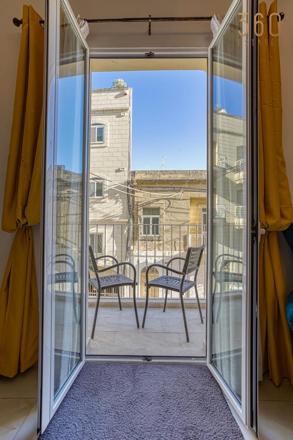 Patio, Day, View (from property/room), Balcony/Terrace, Living room, Seating area