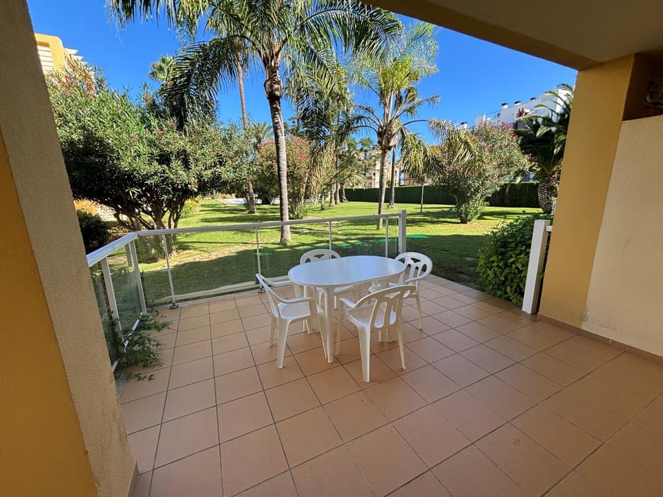 Balcony/Terrace, Garden view