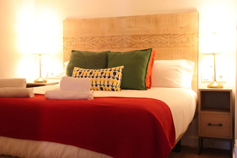 Bed, Photo of the whole room, Bedroom