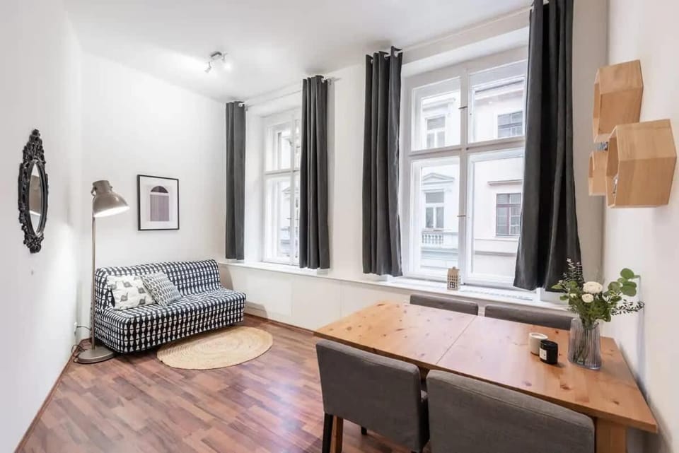 Metropolitan Prague Apt with Amenities Apartment in Prague